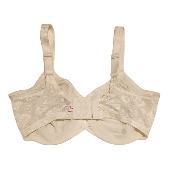 Wacoal Bra Awareness - Picture 3 of 12